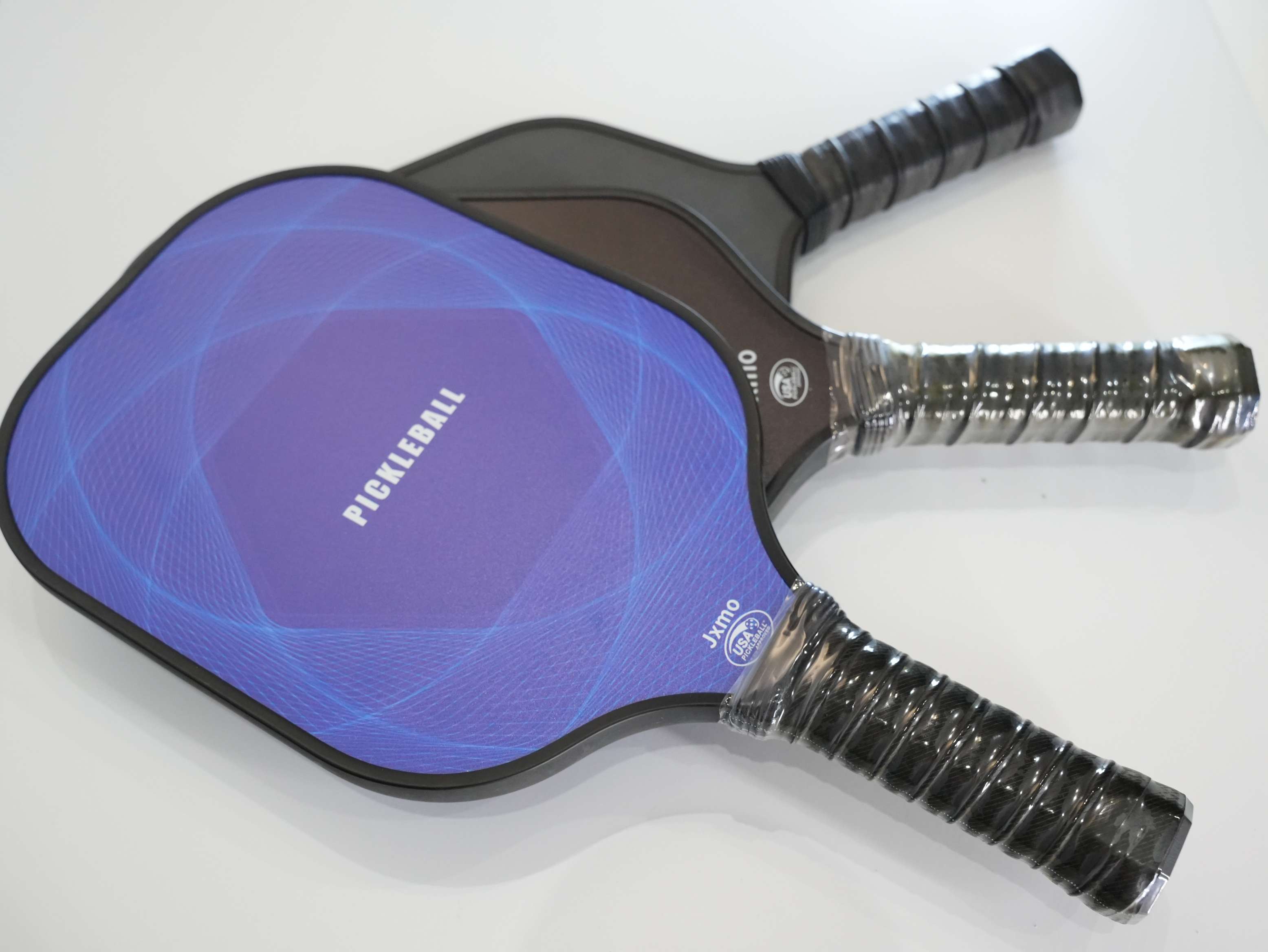 Customized Open Throat T700 Raw Carbon Fiber Thermoformed Pickleball Paddle
